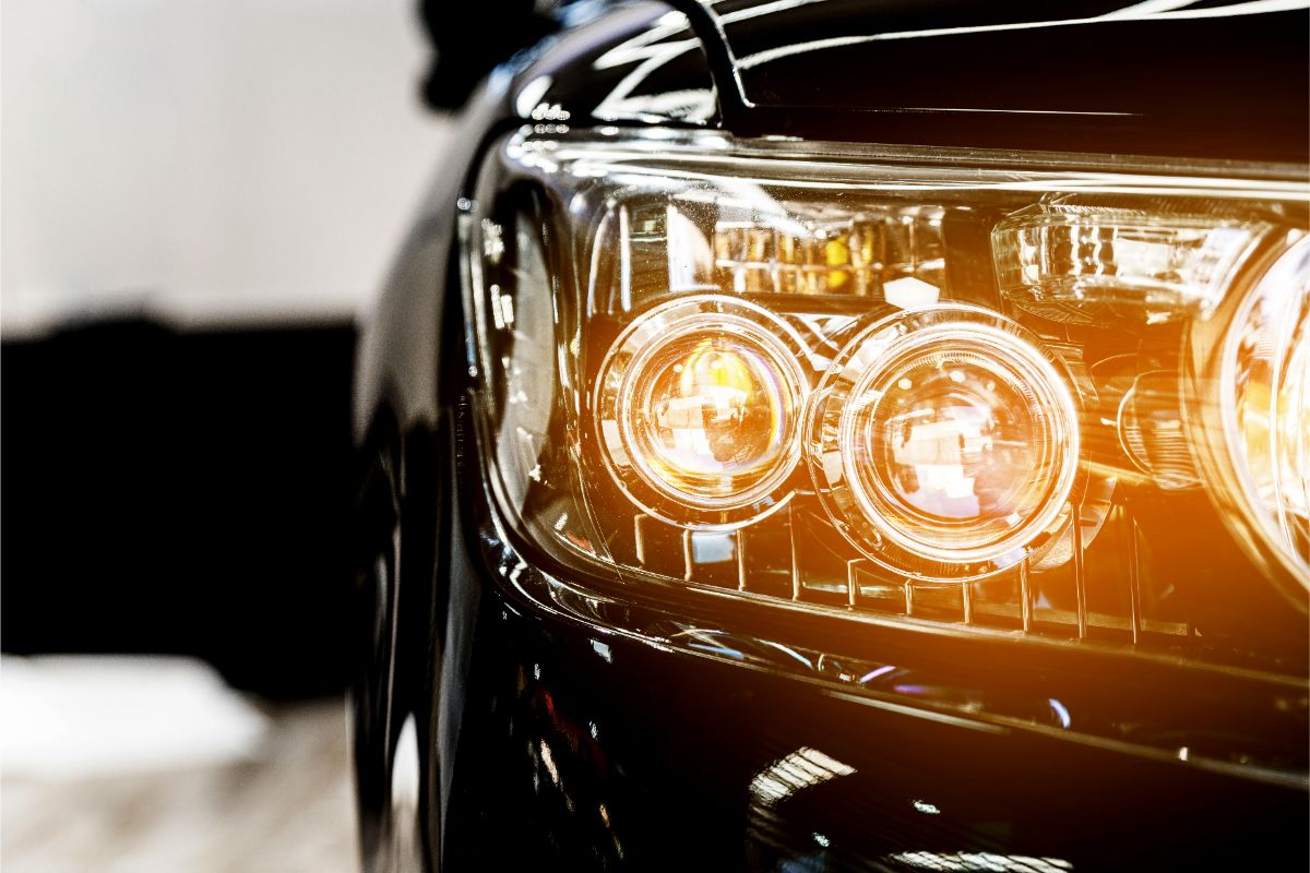 کاربرد چراغ های خودرو