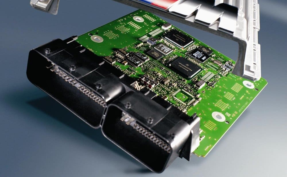 اجزای تشکیل دهنده کامپیوتر خودرو